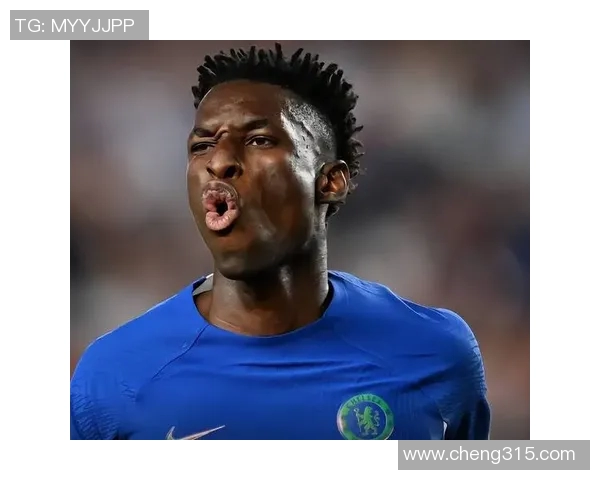 非洲足球新星崛起：聚焦青年才俊在全球赛场上的崭露头角